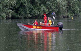 DLRG Boot auf dem Lampertheimer Altrhein