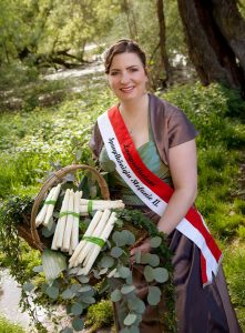 Spargelkoenigin_2016_Stefanie_II
